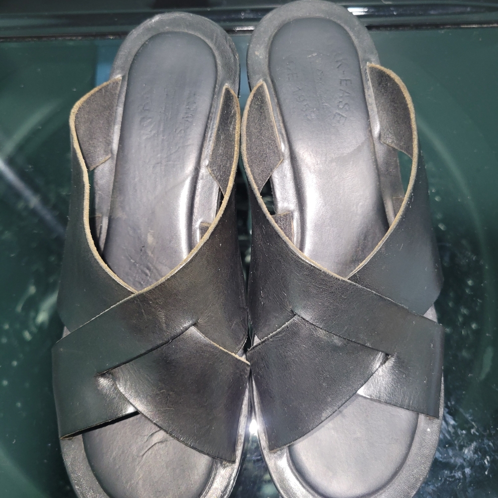 Kork Ease Lana Black Crisscross Sandals